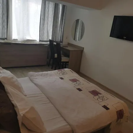 M&f Apartament Porumbescu Brasov
